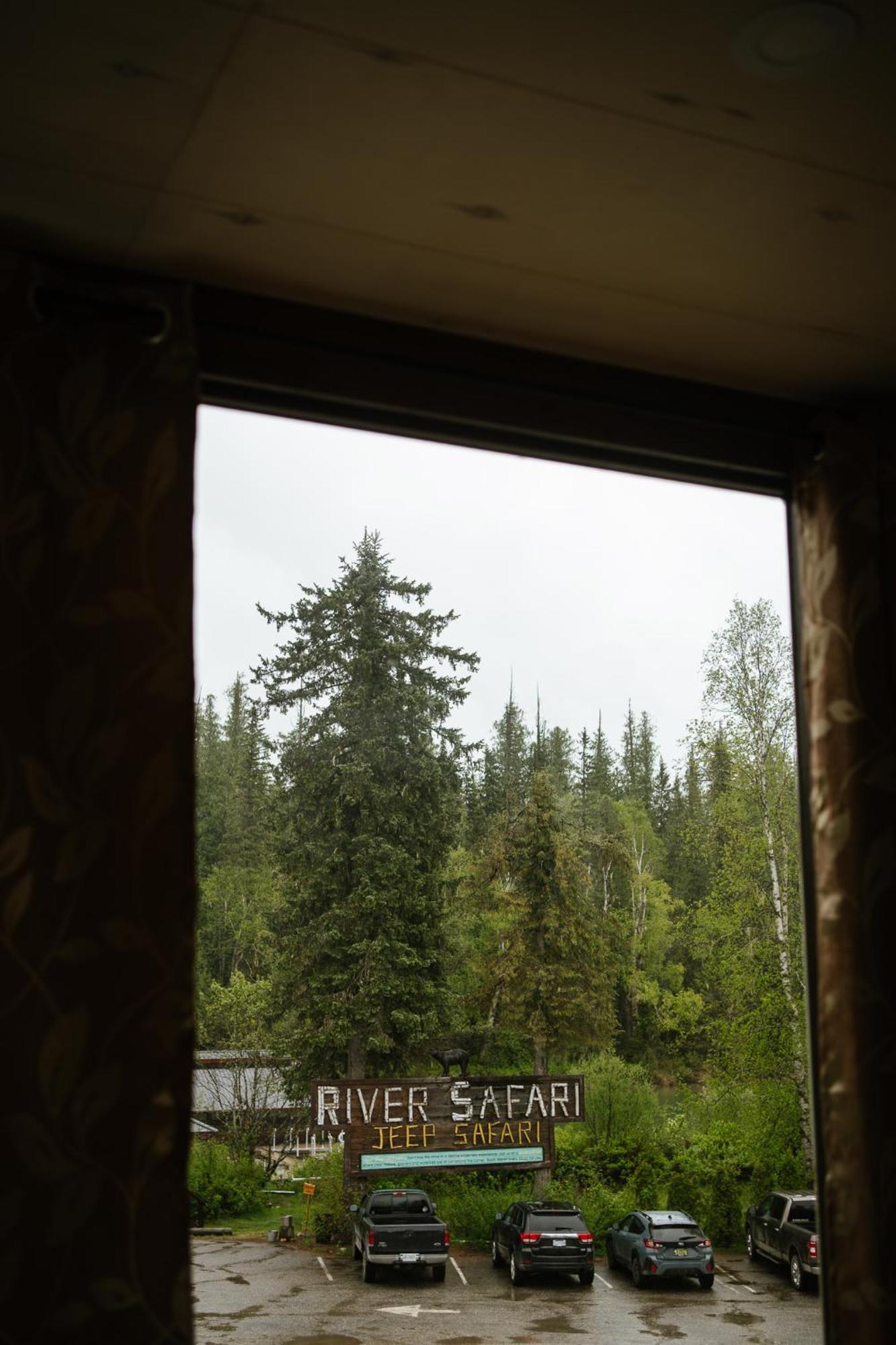 River Safari Bear Den بلو ريفر المظهر الخارجي الصورة